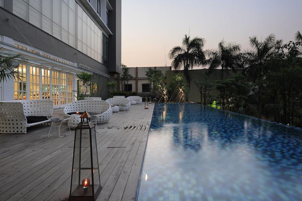 Veranda Hotel Pakubuwono Jacarta Exterior foto